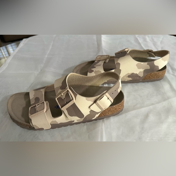 Birkenstock Leather Comfort Sandal - Picture 2 of 6